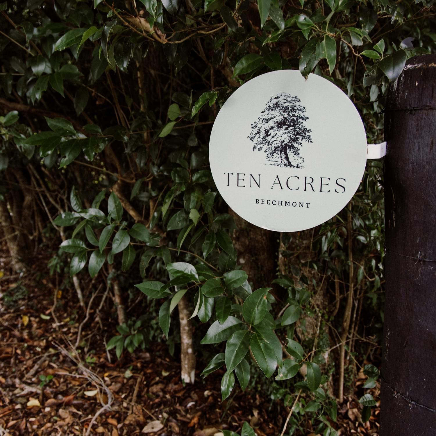 Ten Acres Beechmont 외부 사진